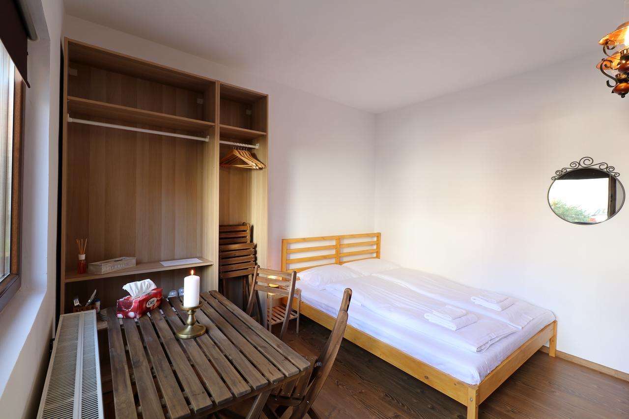 Casa 193 Motorcycle Friends Bed & Breakfast Sibiu Ngoại thất bức ảnh